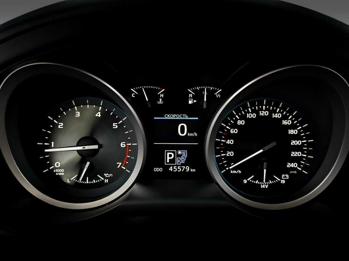 Купить Toyota Land Cruiser с пробегом. Фото: #10