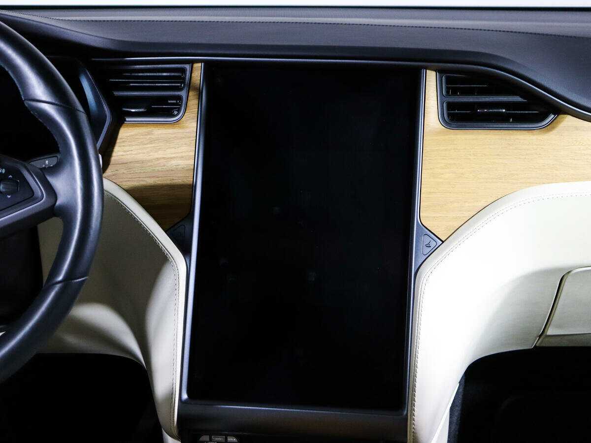 Купить Tesla Model X с пробегом. Фото: #14