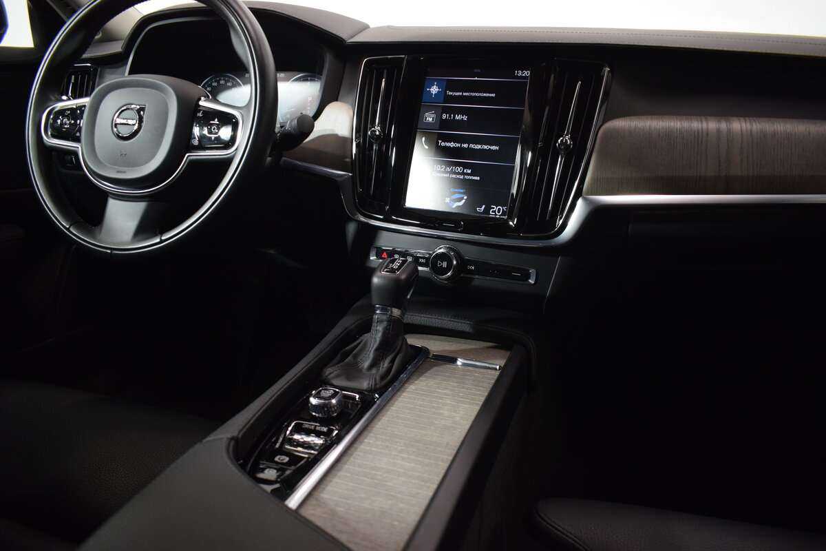 Купить Volvo S90 с пробегом. Фото: #10