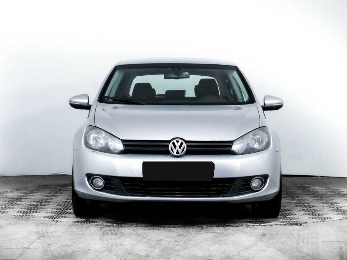 Купить Volkswagen Golf с пробегом. Фото: #1