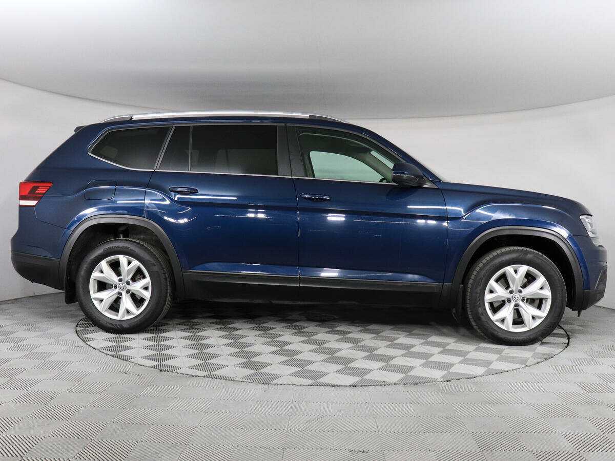 Купить Volkswagen Teramont с пробегом. Фото: #3