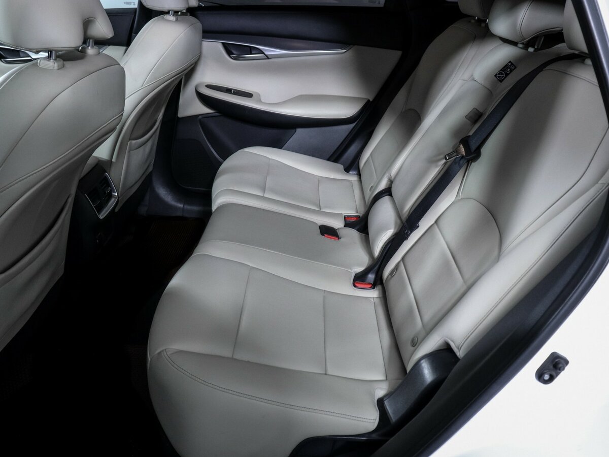 Купить Infiniti QX50 с пробегом. Фото: #9
