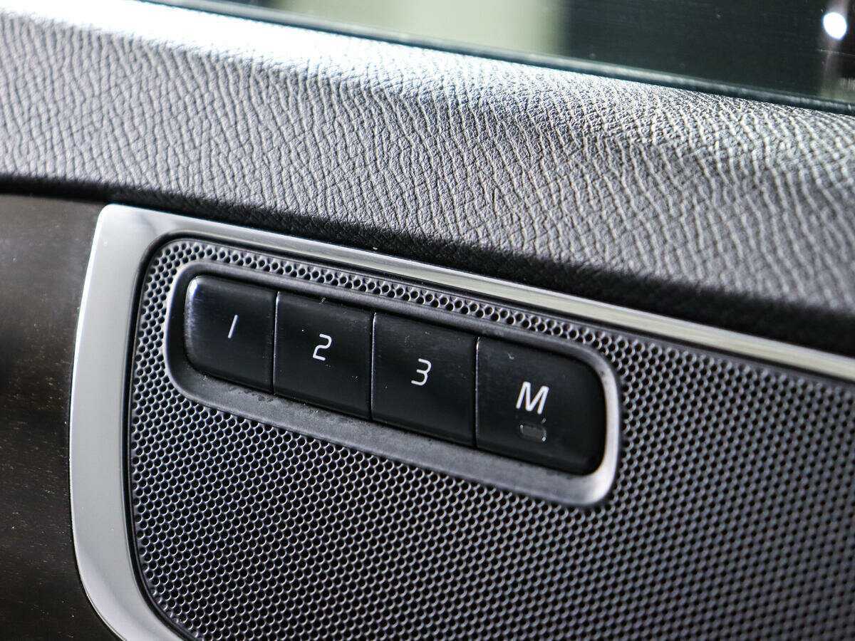 Купить Volvo XC90 с пробегом. Фото: #15