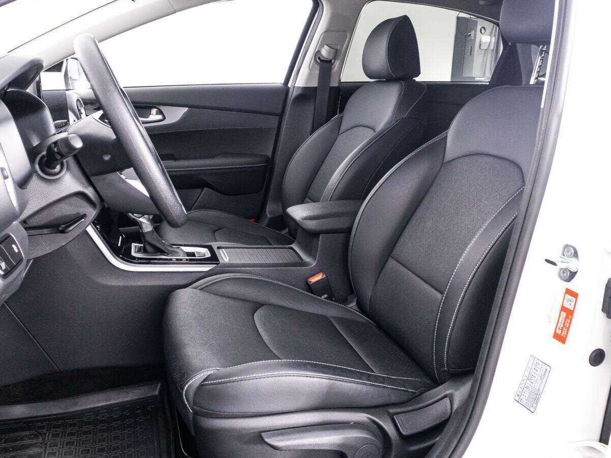 Купить Kia K3 с пробегом. Фото: #15