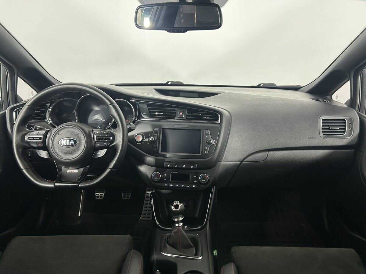 Купить Kia Ceed GT с пробегом. Фото: #6