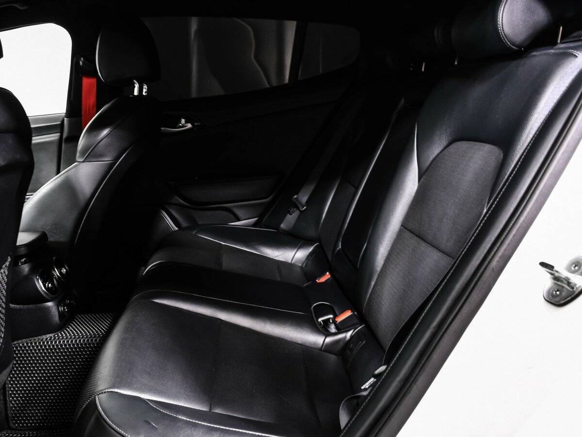 Купить Kia Stinger с пробегом. Фото: #11