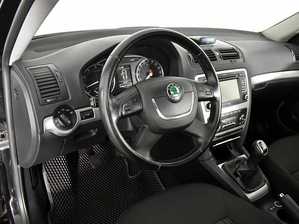 Купить Skoda Octavia с пробегом. Фото: #6