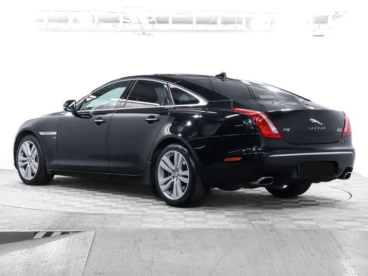 Купить Jaguar XJ с пробегом. Фото: #6