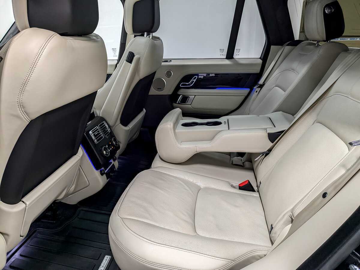 Купить Land Rover Range Rover с пробегом. Фото: #11
