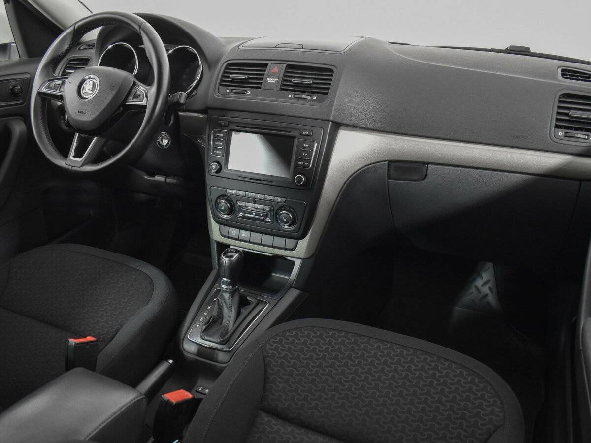 Купить Skoda Yeti с пробегом. Фото: #9