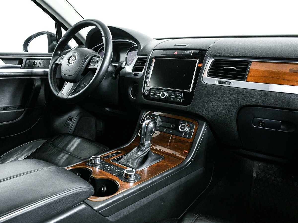 Купить Volkswagen Touareg с пробегом. Фото: #8