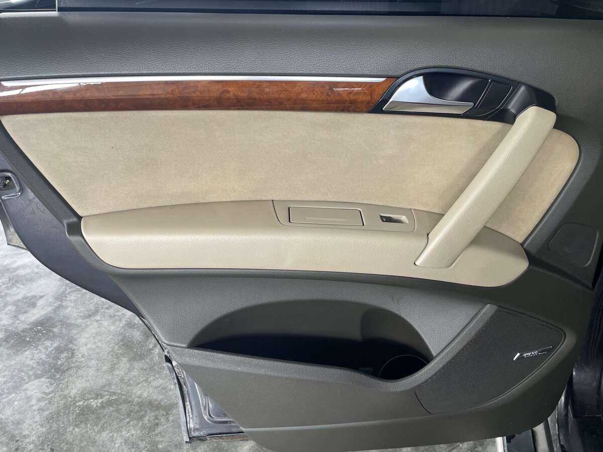 Купить Audi Q7 с пробегом. Фото: #30
