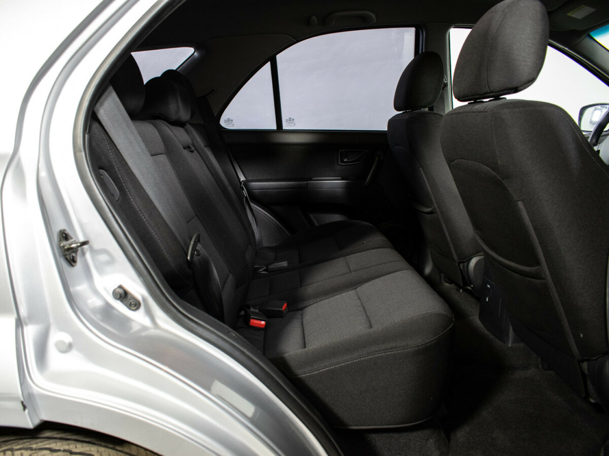 Купить Kia Sorento с пробегом. Фото: #9