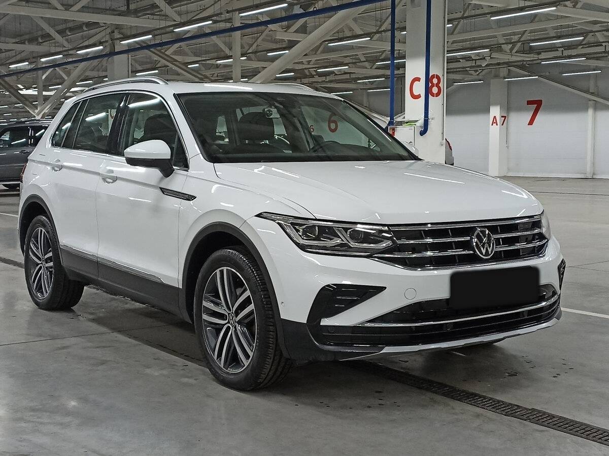 Купить Volkswagen Tiguan с пробегом. Фото: #2