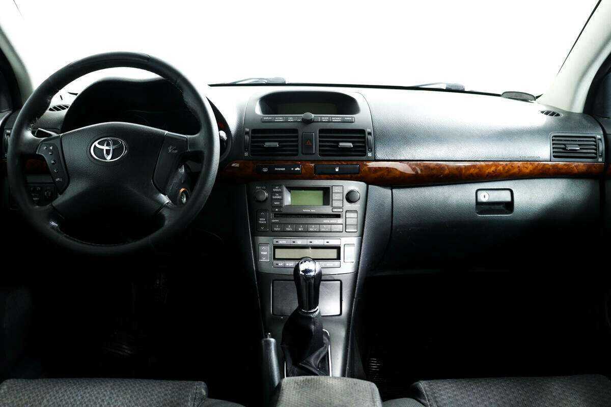Купить Toyota Avensis с пробегом. Фото: #10