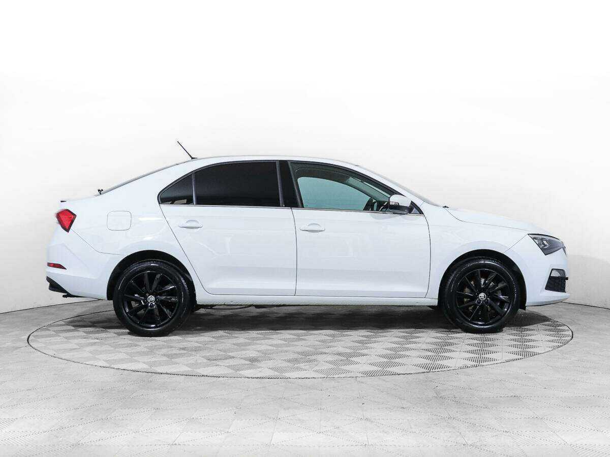 Купить Skoda Rapid с пробегом. Фото: #3