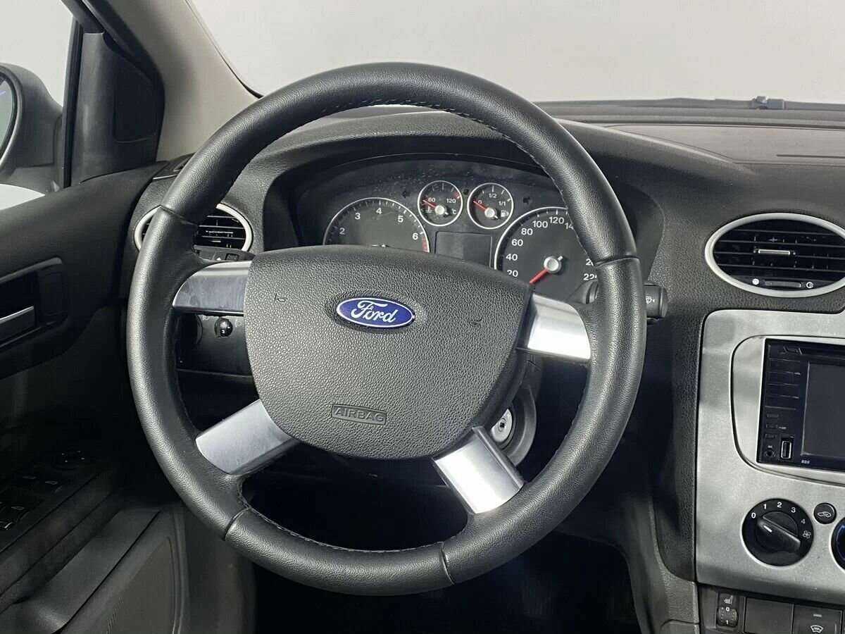 Купить Ford Focus с пробегом. Фото: #9
