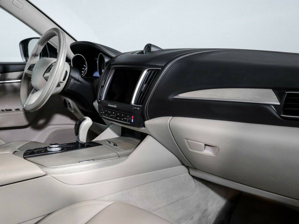 Купить Maserati Levante с пробегом. Фото: #8