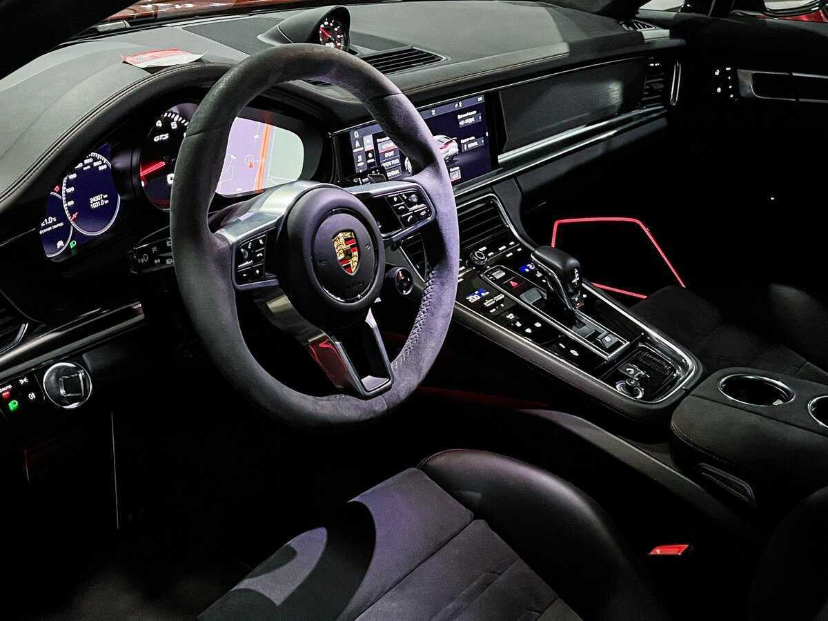 Купить Porsche Panamera с пробегом. Фото: #11