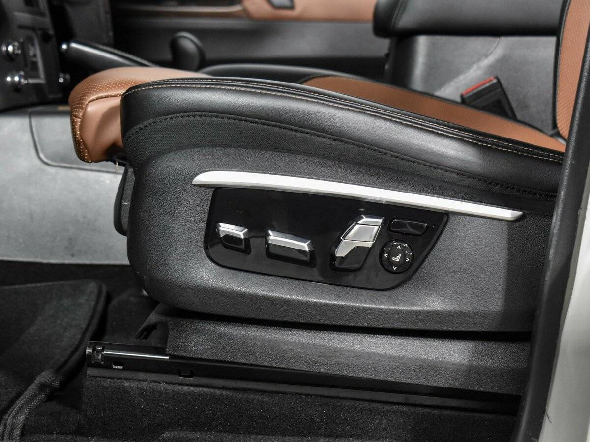 Купить Mitsubishi Pajero с пробегом. Фото: #7