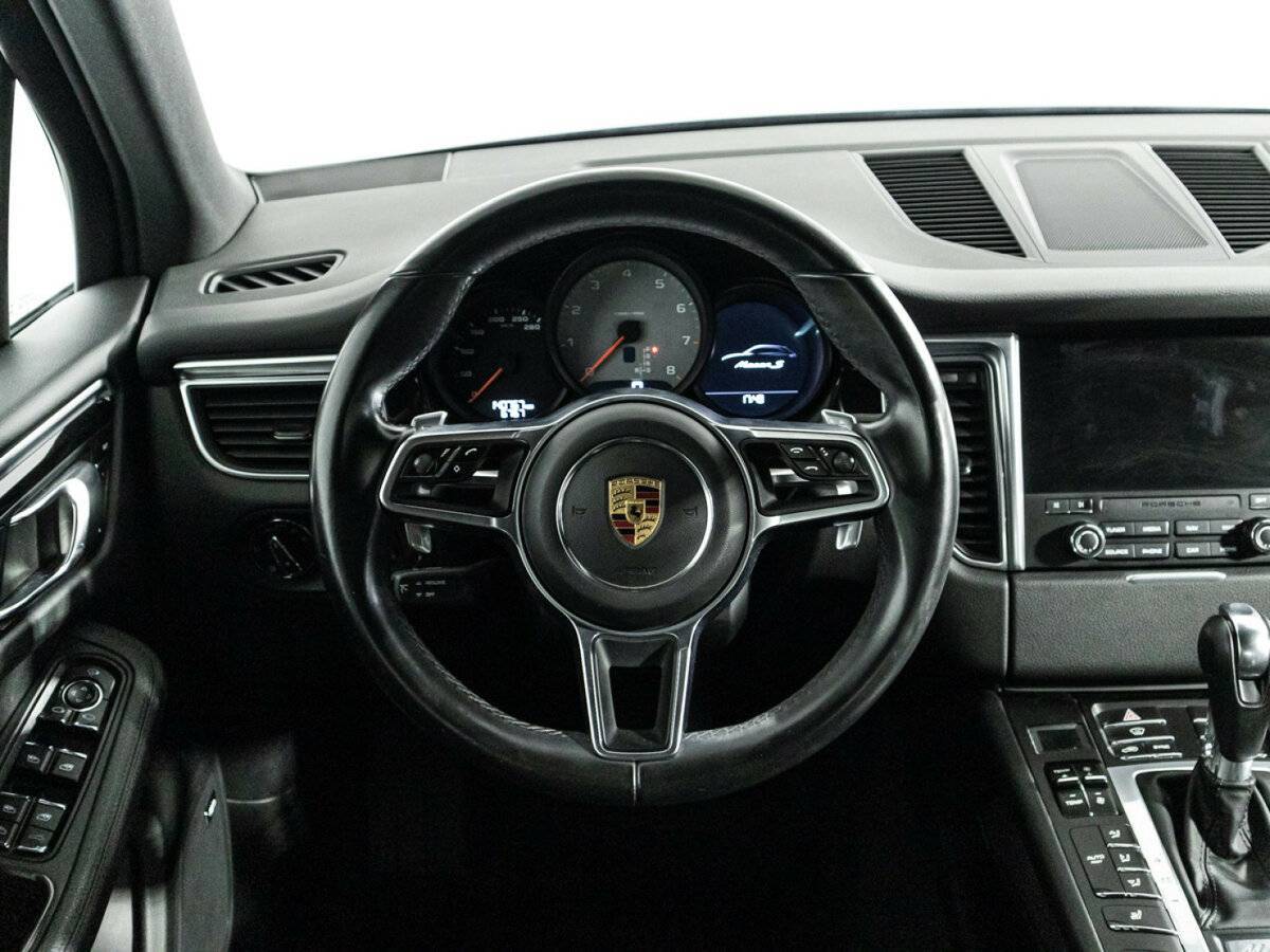 Купить Porsche Macan с пробегом. Фото: #24