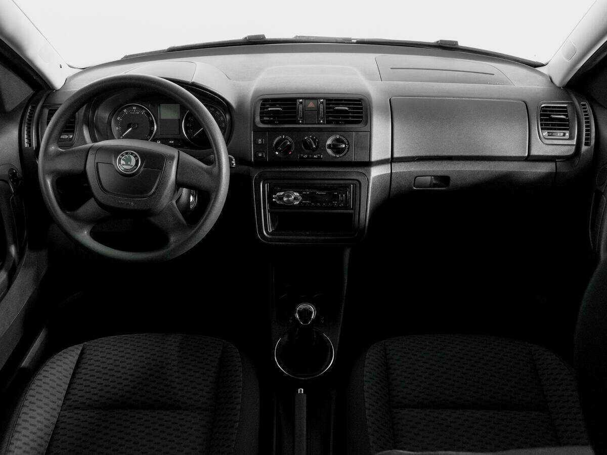 Купить Skoda Roomster с пробегом. Фото: #11