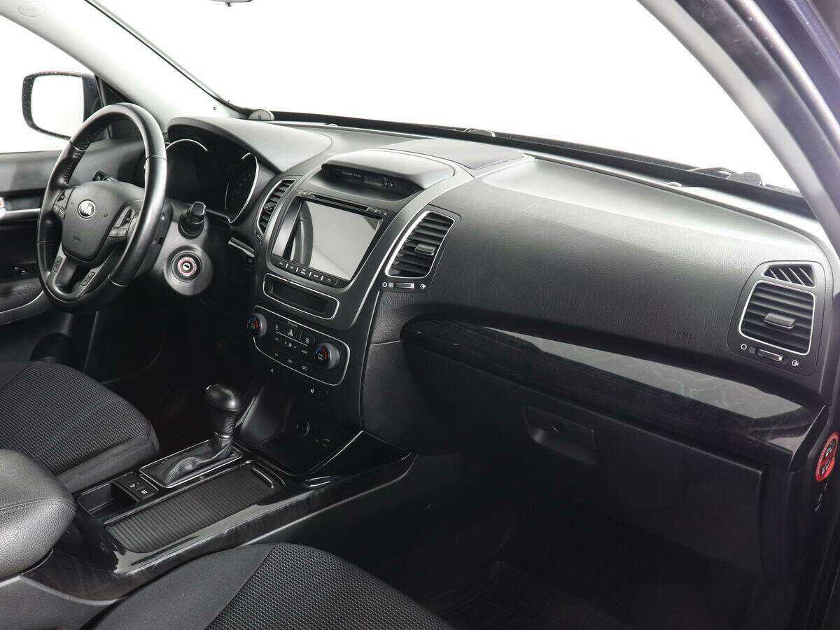 Купить Kia Sorento с пробегом. Фото: #9