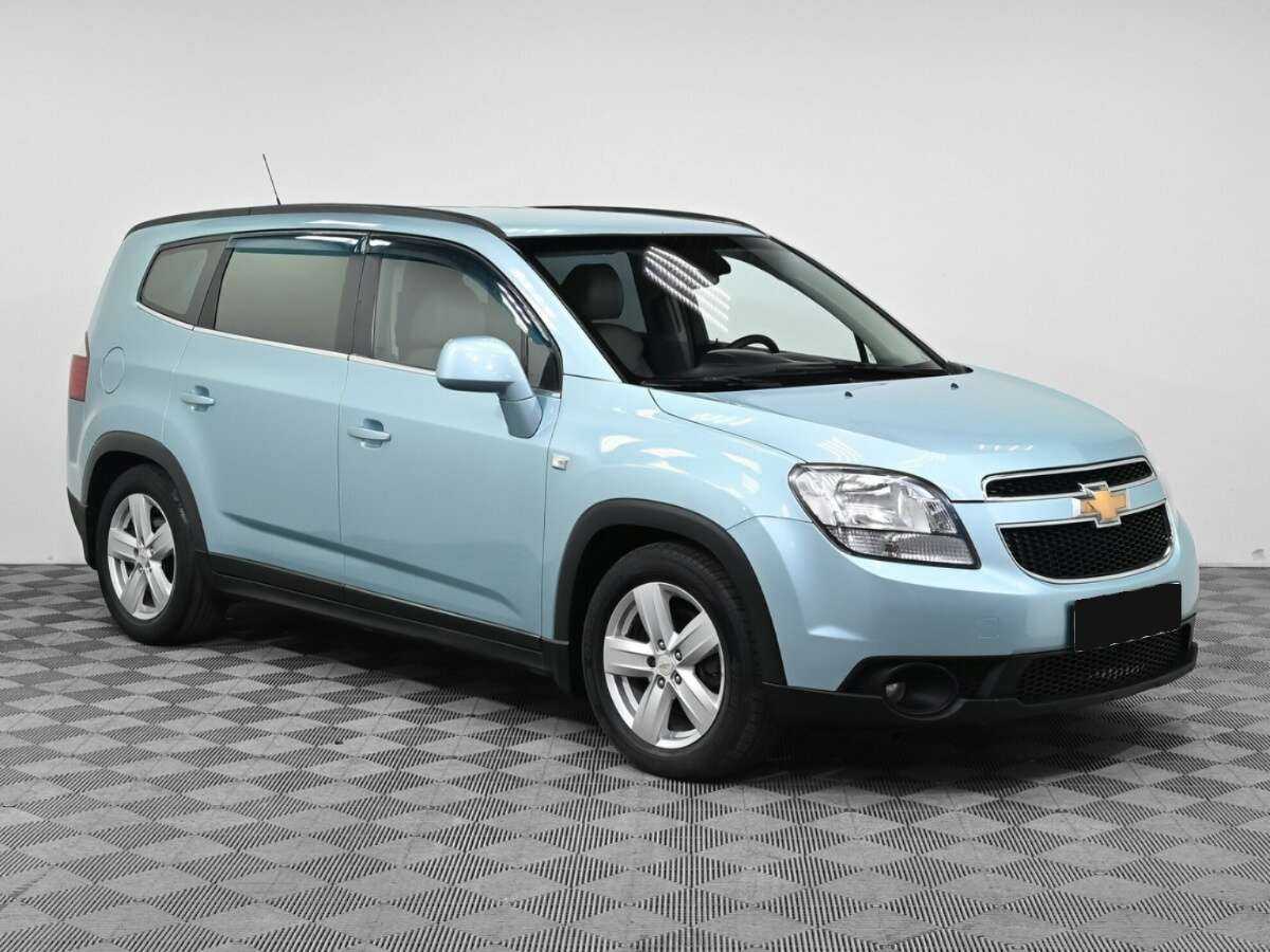 Купить Chevrolet Orlando с пробегом. Фото: #2