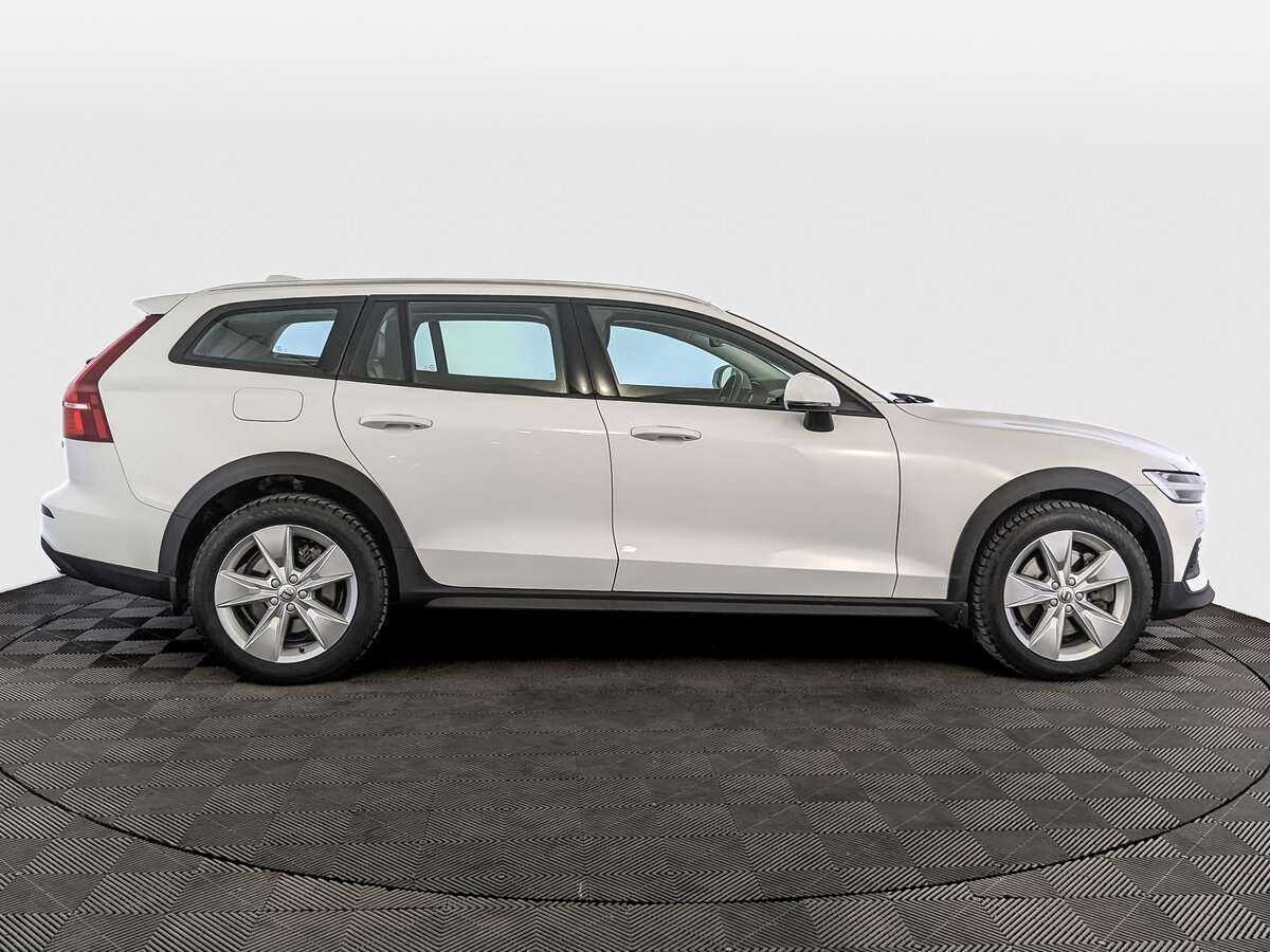 Купить Volvo V60 Cross Country с пробегом. Фото: #3