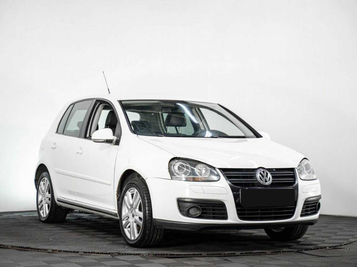 Купить Volkswagen Golf с пробегом. Фото: #2