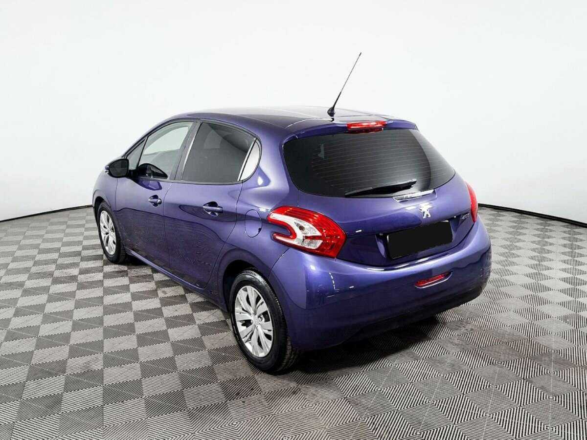 Купить Peugeot 208 с пробегом. Фото: #6