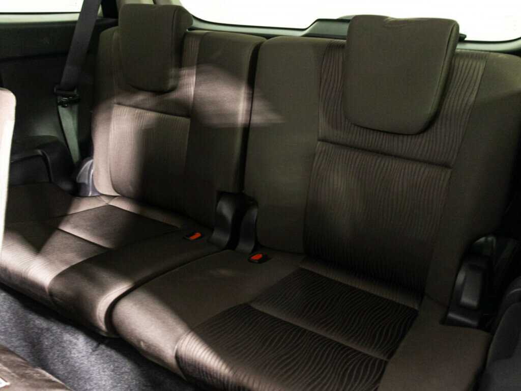 Купить Toyota Fortuner с пробегом. Фото: #13