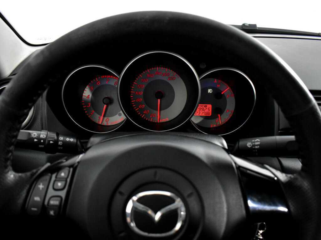 Купить Mazda 3 с пробегом. Фото: #14