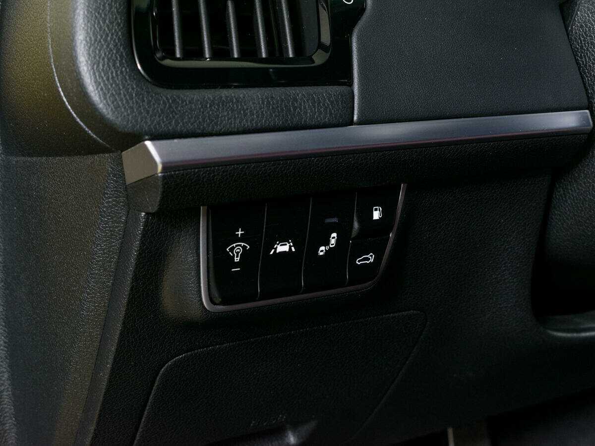 Купить Kia Stinger с пробегом. Фото: #18