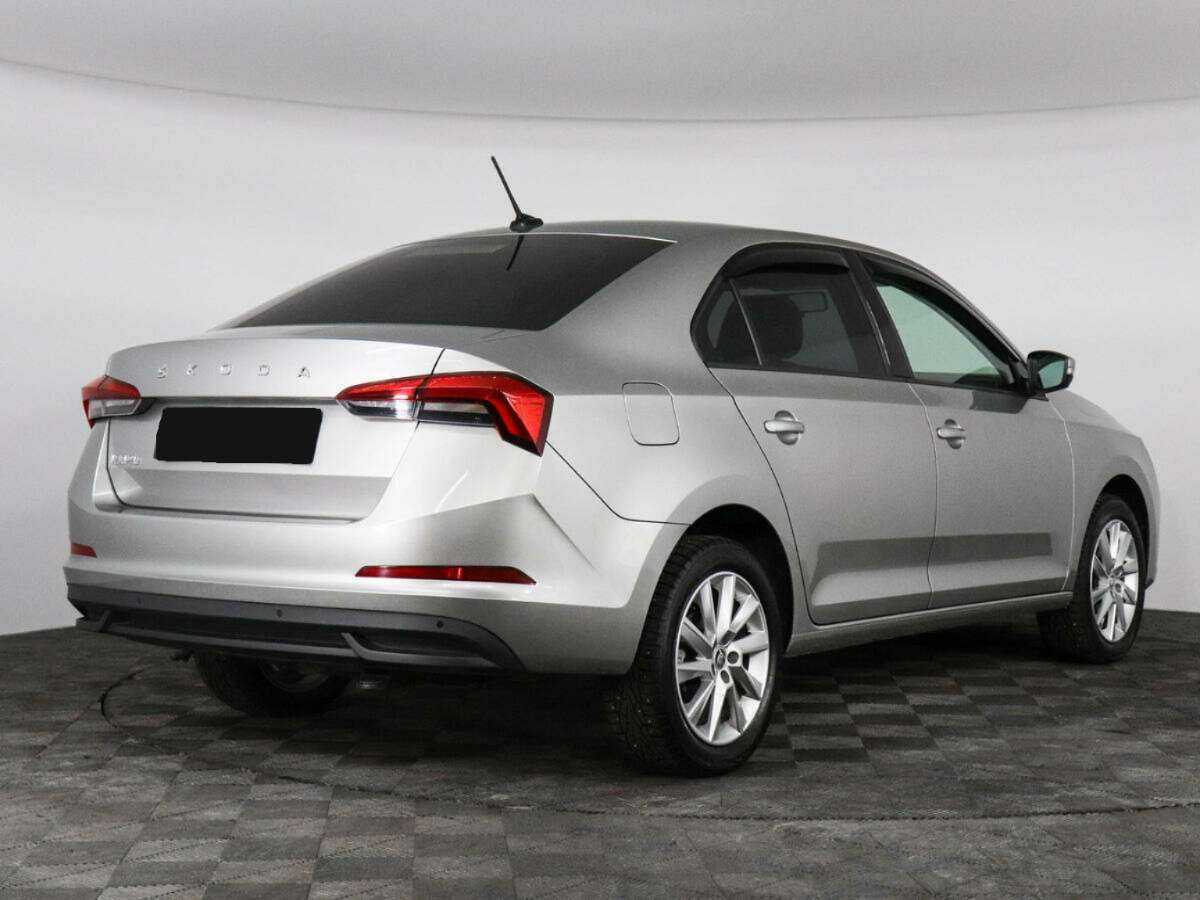 Купить Skoda Rapid с пробегом. Фото: #4