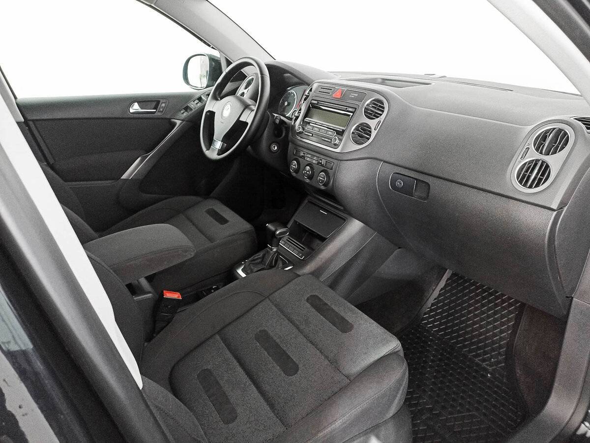 Купить Volkswagen Tiguan с пробегом. Фото: #10