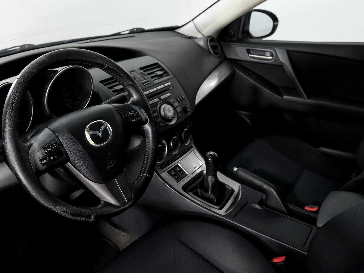 Купить Mazda 3 с пробегом. Фото: #8