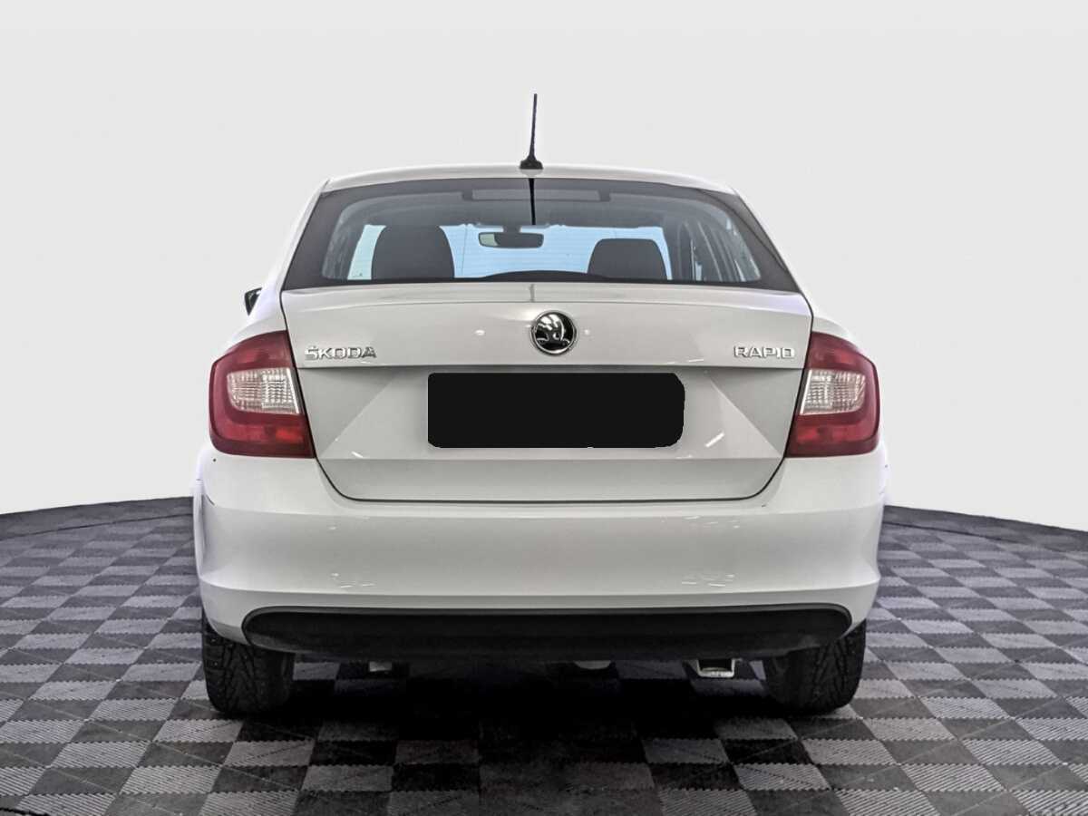 Купить Skoda Rapid с пробегом. Фото: #5