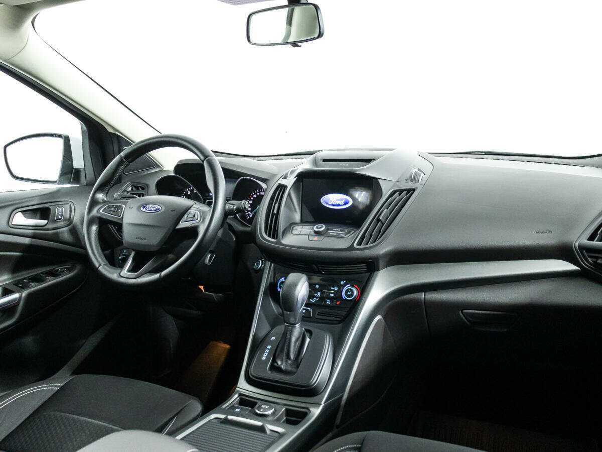 Купить Ford Kuga с пробегом. Фото: #8
