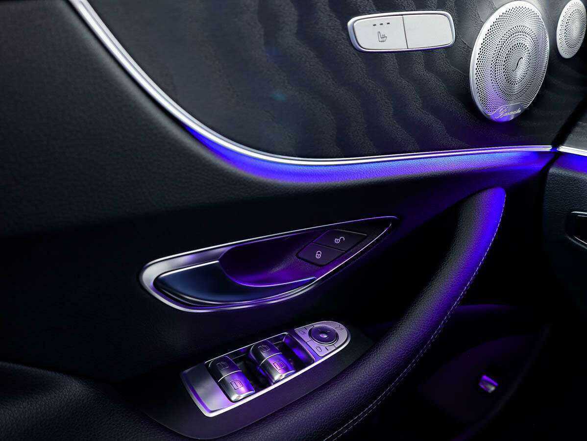 Купить Mercedes-Benz E-Класс с пробегом. Фото: #25