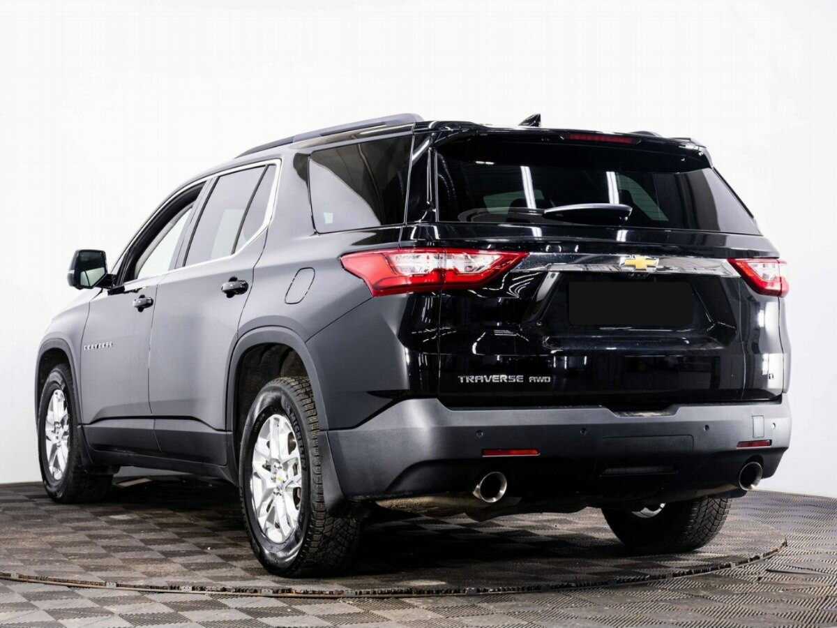 Купить Chevrolet Traverse с пробегом. Фото: #3