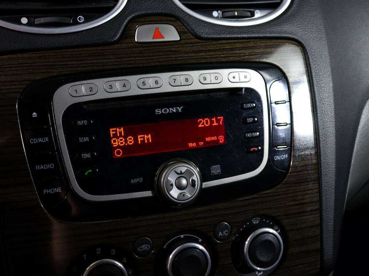 Купить Ford Focus с пробегом. Фото: #19