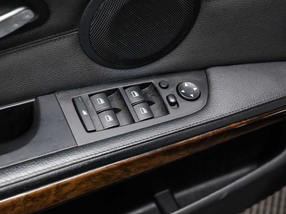 Купить BMW 3 серии с пробегом. Фото: #15