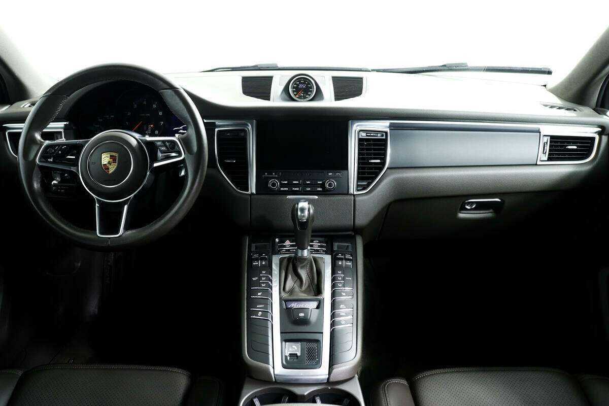 Купить Porsche Macan с пробегом. Фото: #10