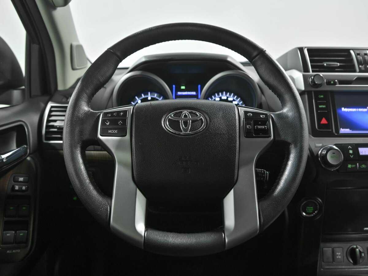Купить Toyota Land Cruiser Prado с пробегом. Фото: #8