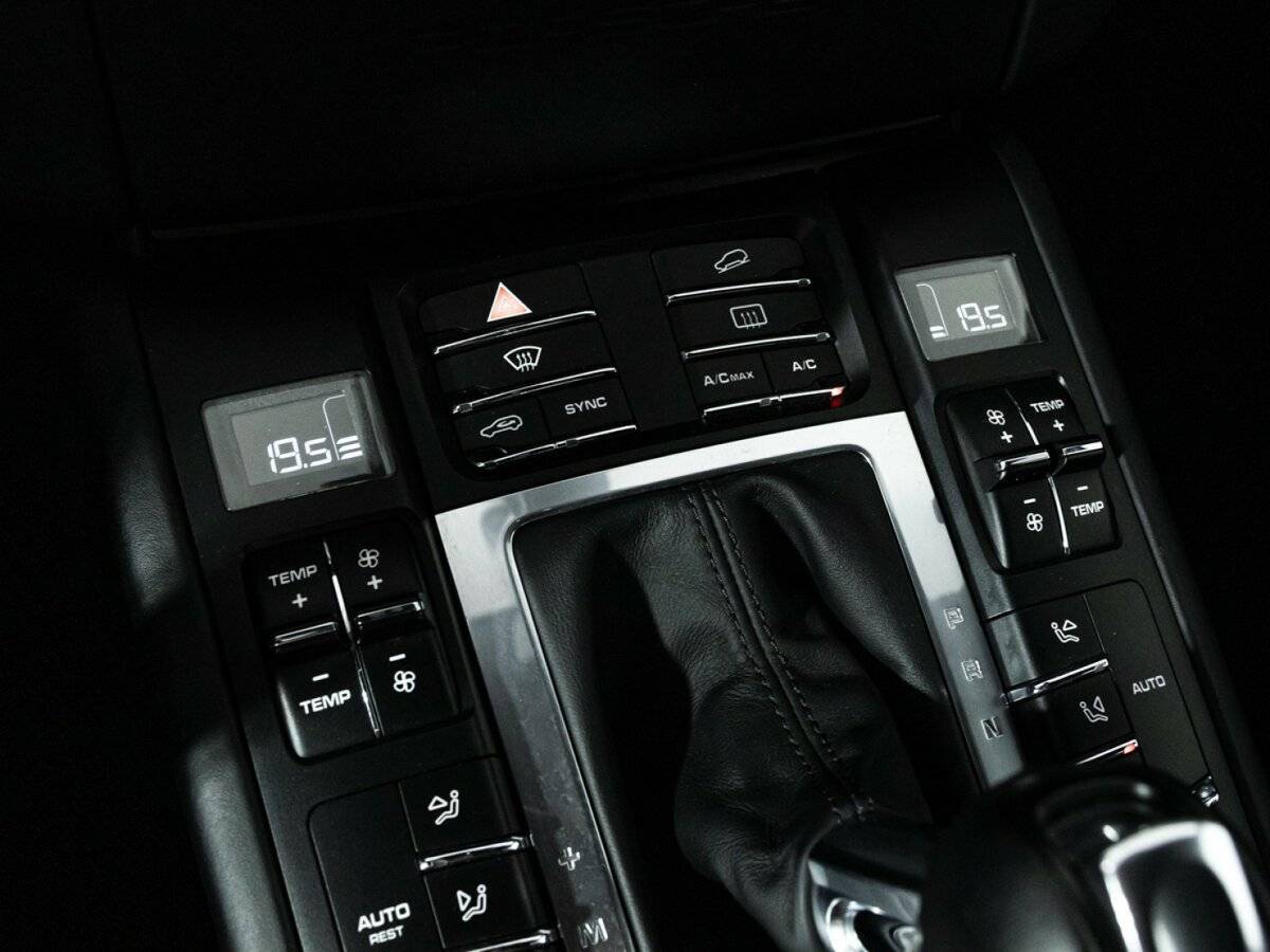 Купить Porsche Macan с пробегом. Фото: #14