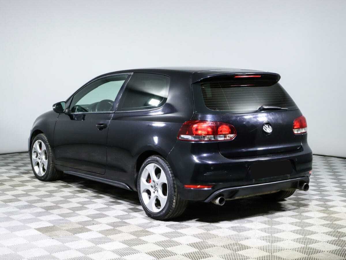Купить Volkswagen Golf GTI с пробегом. Фото: #5
