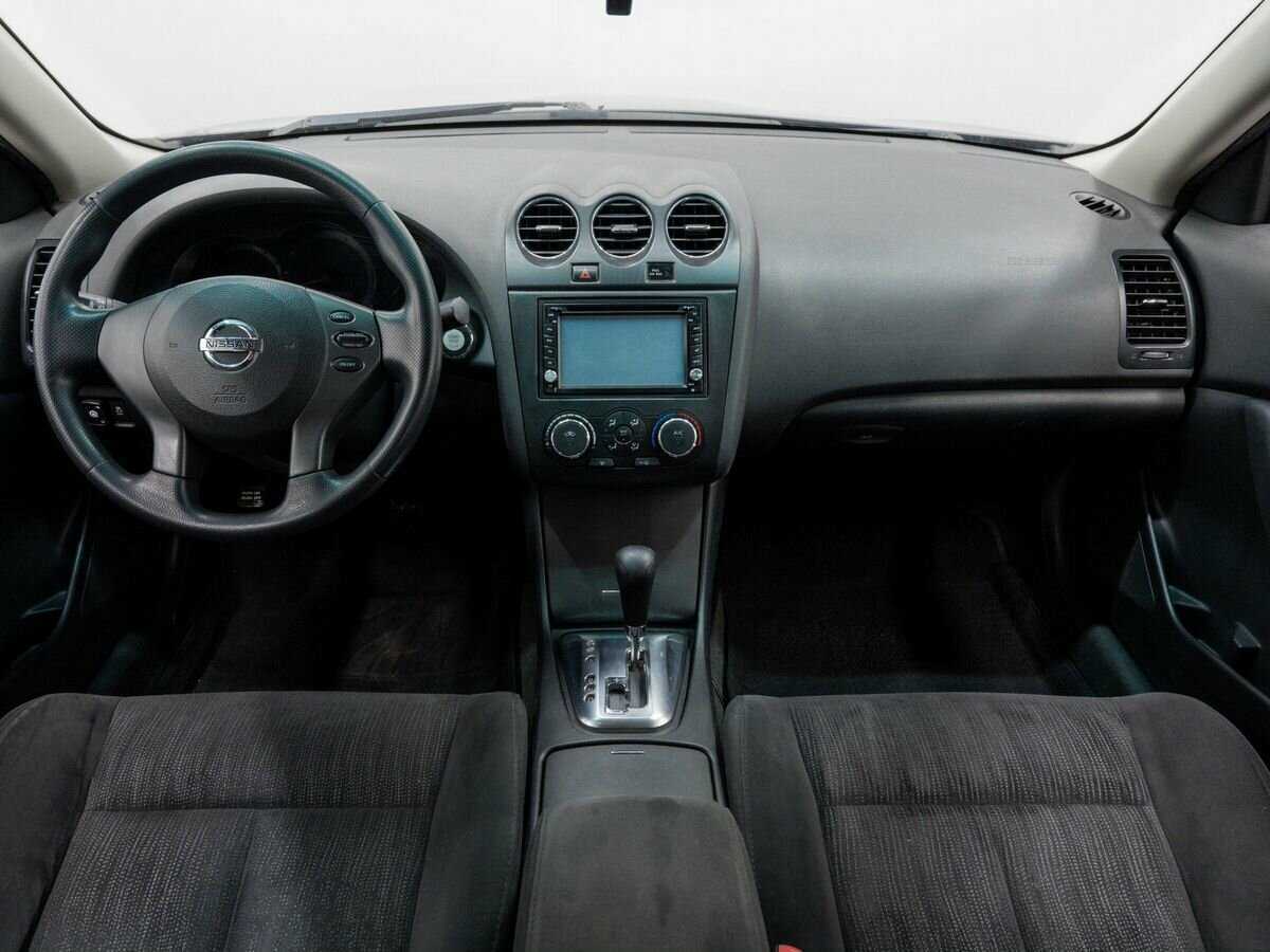 Купить Nissan Altima с пробегом. Фото: #9