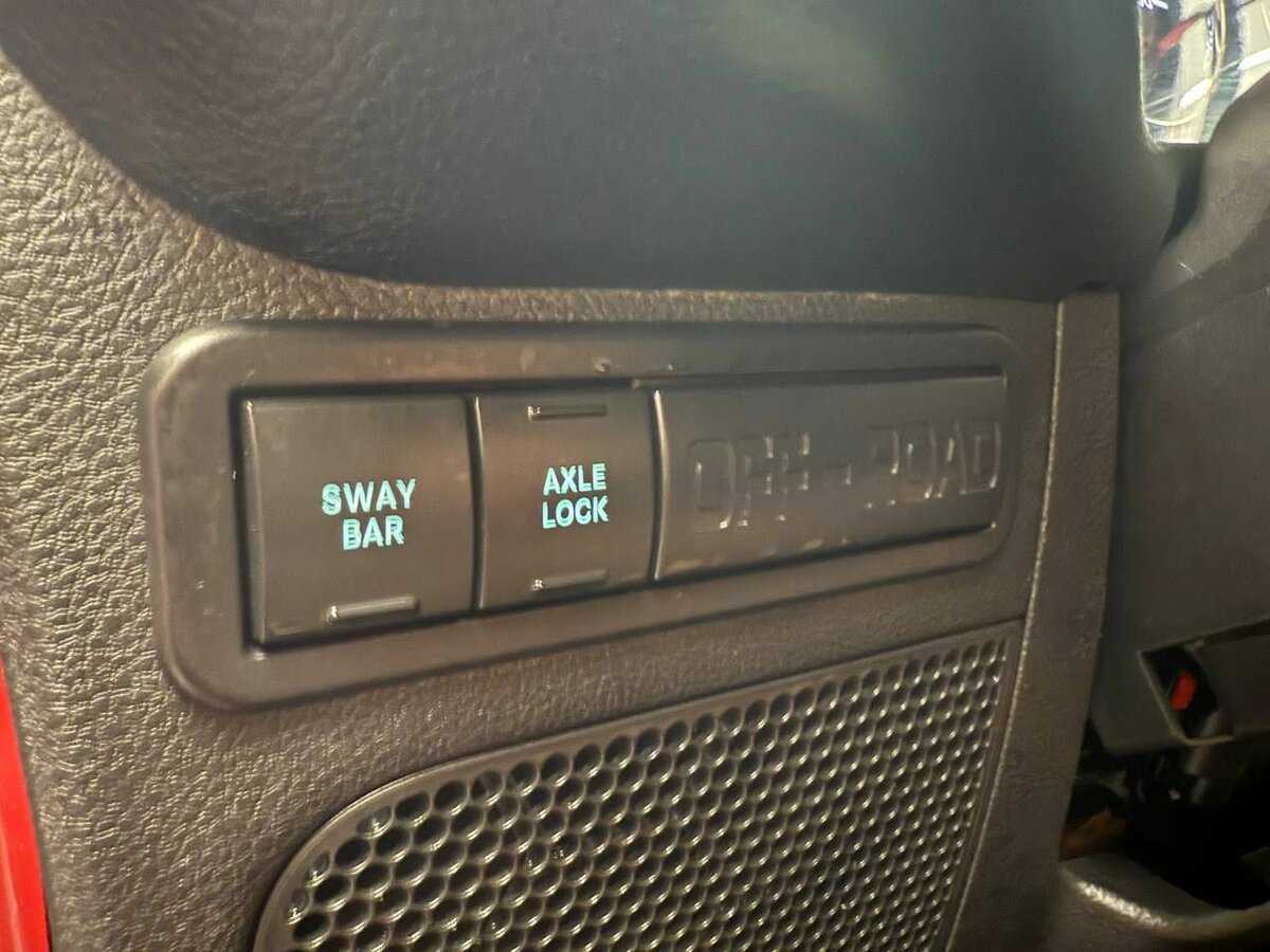 Купить Jeep Wrangler с пробегом. Фото: #11