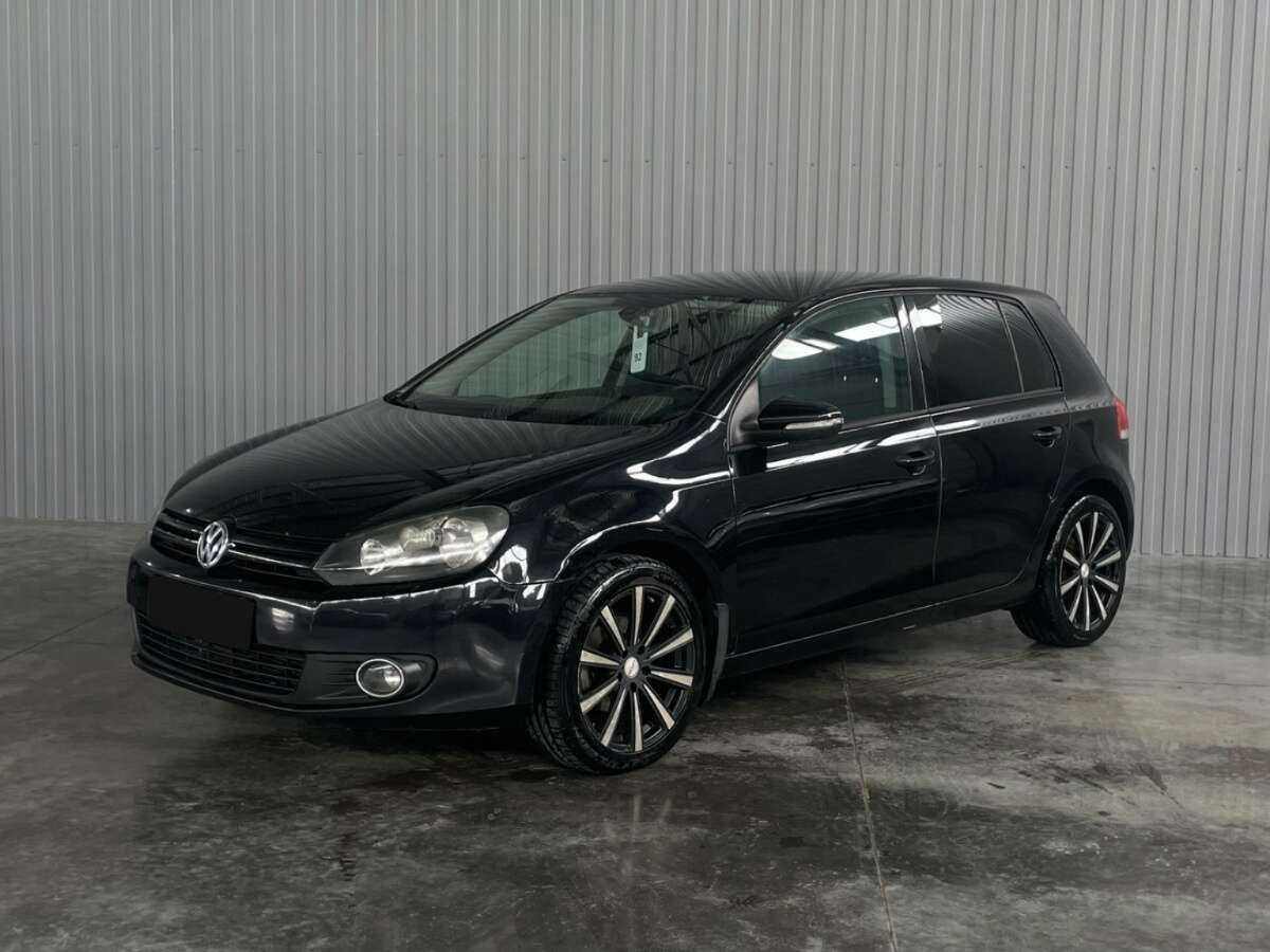 Купить Volkswagen Golf с пробегом. Посмотреть фото